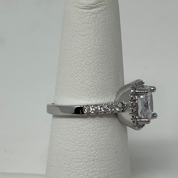 4 Carat Princess Cut CZ Ring - Picture 5 of 7